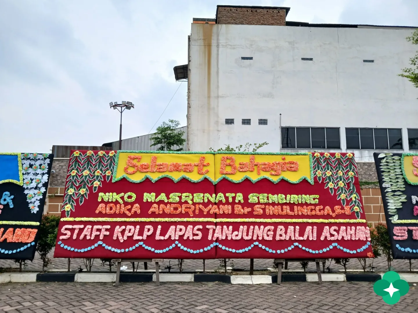 papan bunga medan sekitarnya 01
